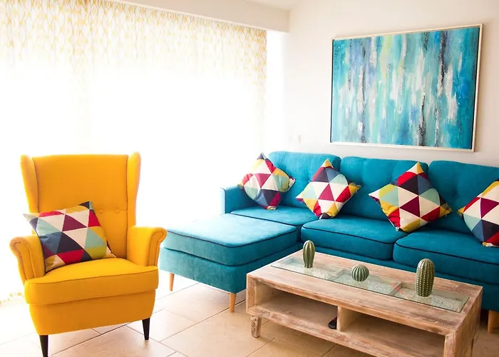 Puerta De Apartment *